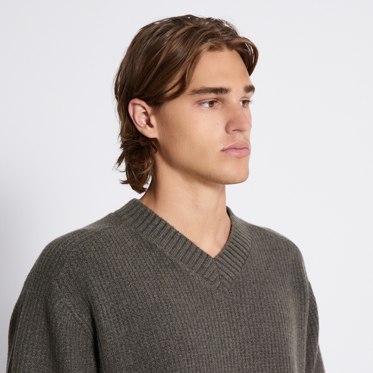 V-neck knit sweater "Manne"
